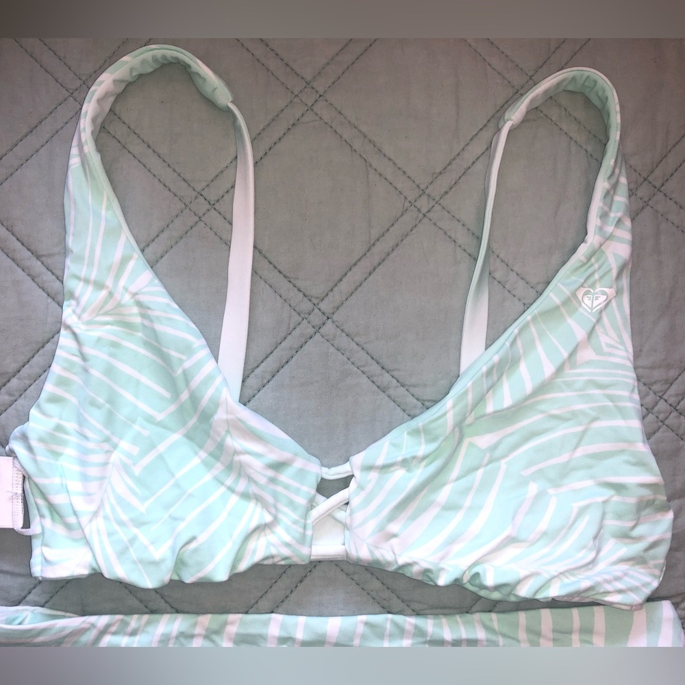 Roxy bikini - Picture 2 of 9